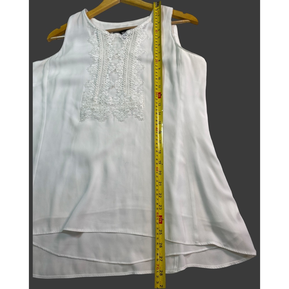 White House Black Market White Lace Sleeveless Blouse Top Medium Boho Chic - Picture 8 of 9